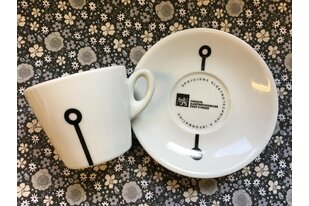 Lilium cappuccino s  potiskem šálku a podšálku